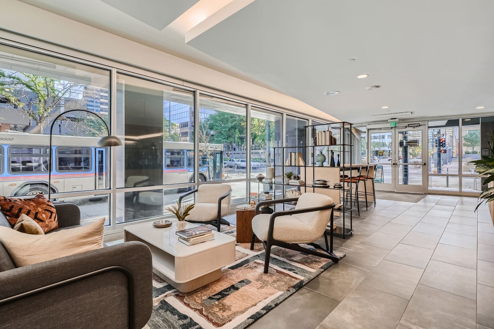 1675 Larimer Street - Print Quality - 001 - 01 Lobby