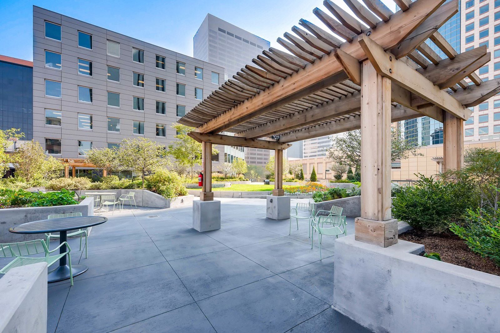 17thAndLarimer_Exterior_2017 (7)