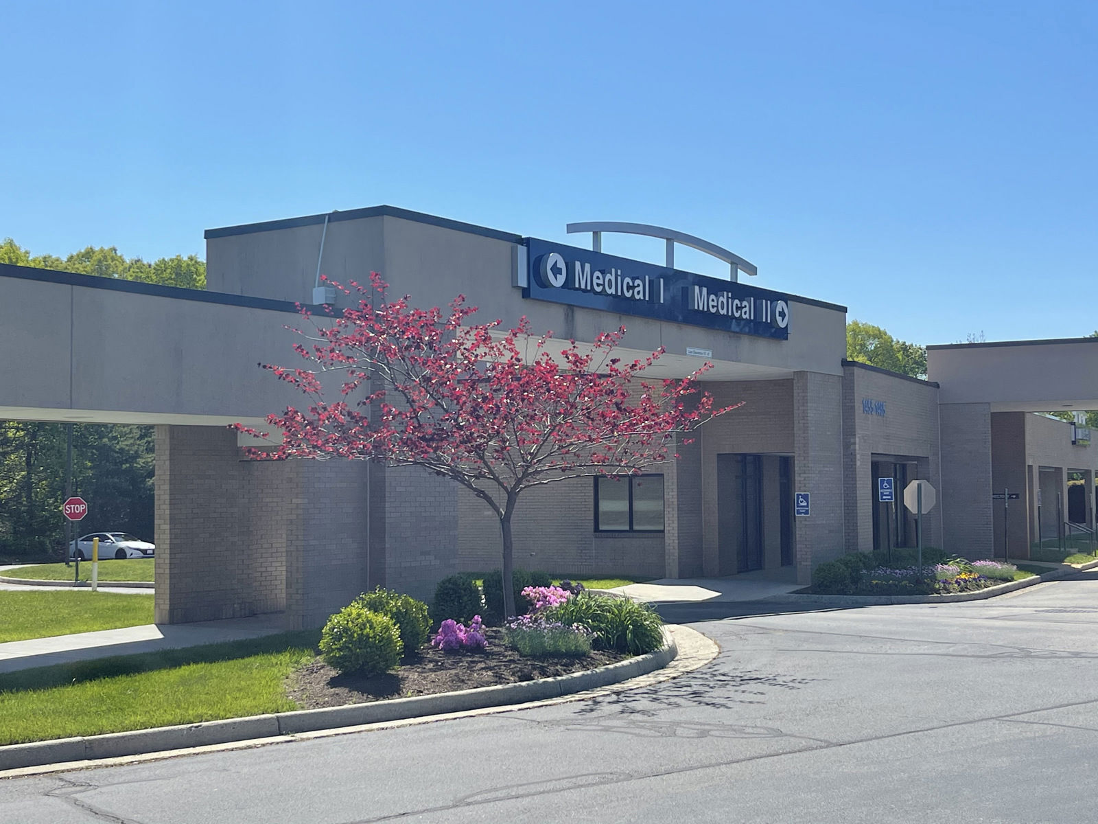 HCA Johnston-Willis 1403-1475 Johnston Willis Drive - Image 1