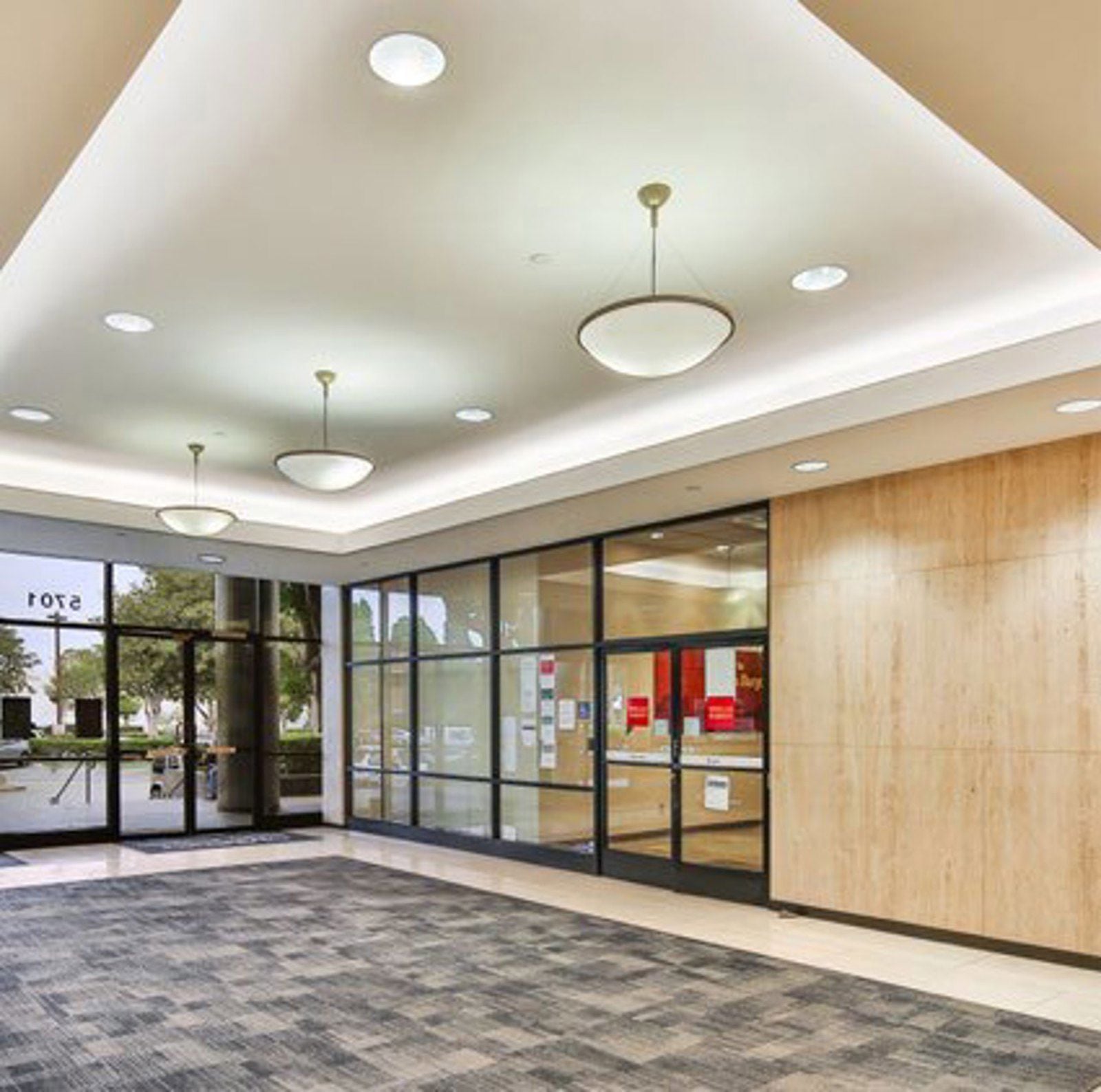 5701 S Eastern Ave_Inside