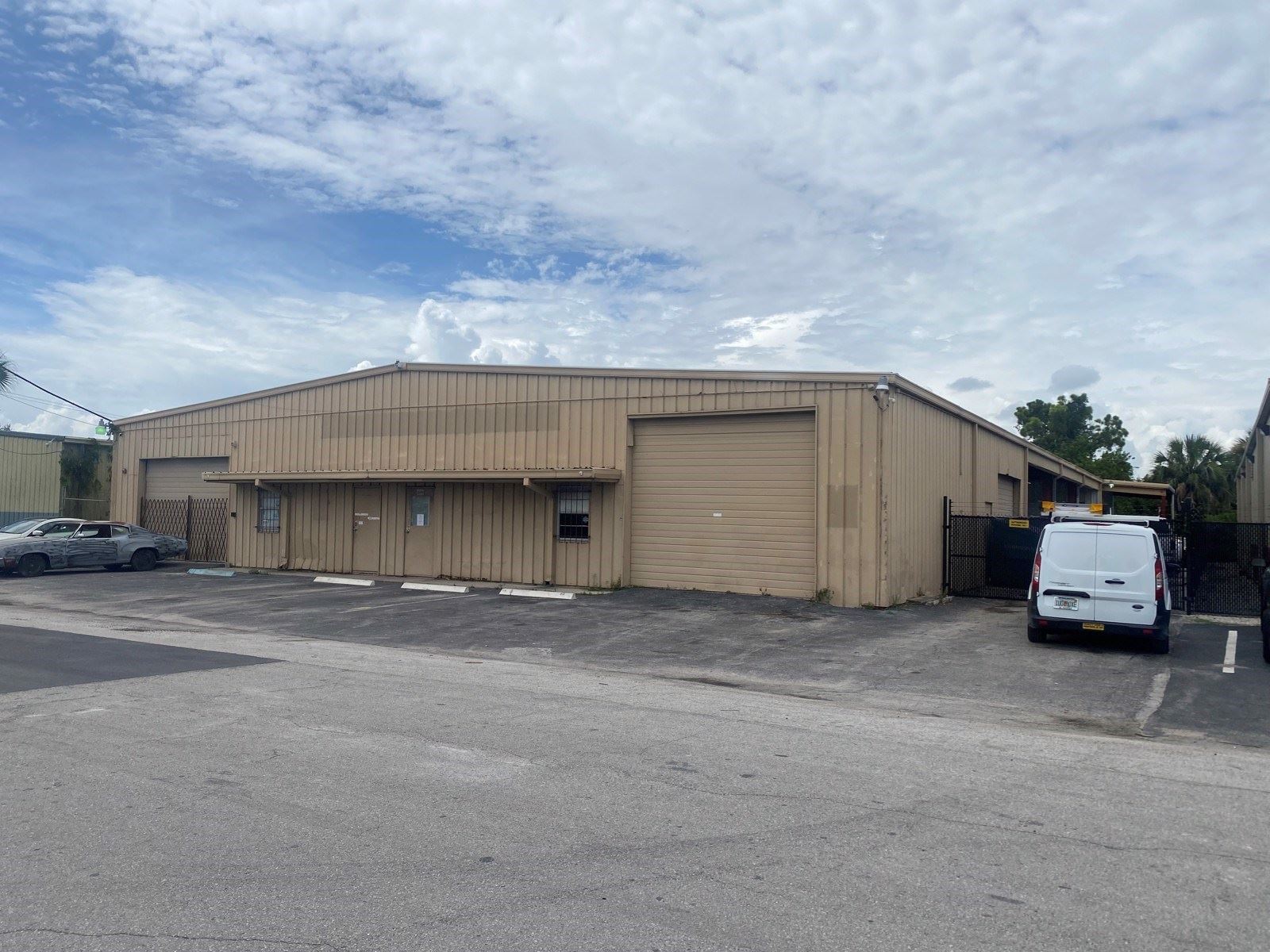 1500 53rd Street - Front photo