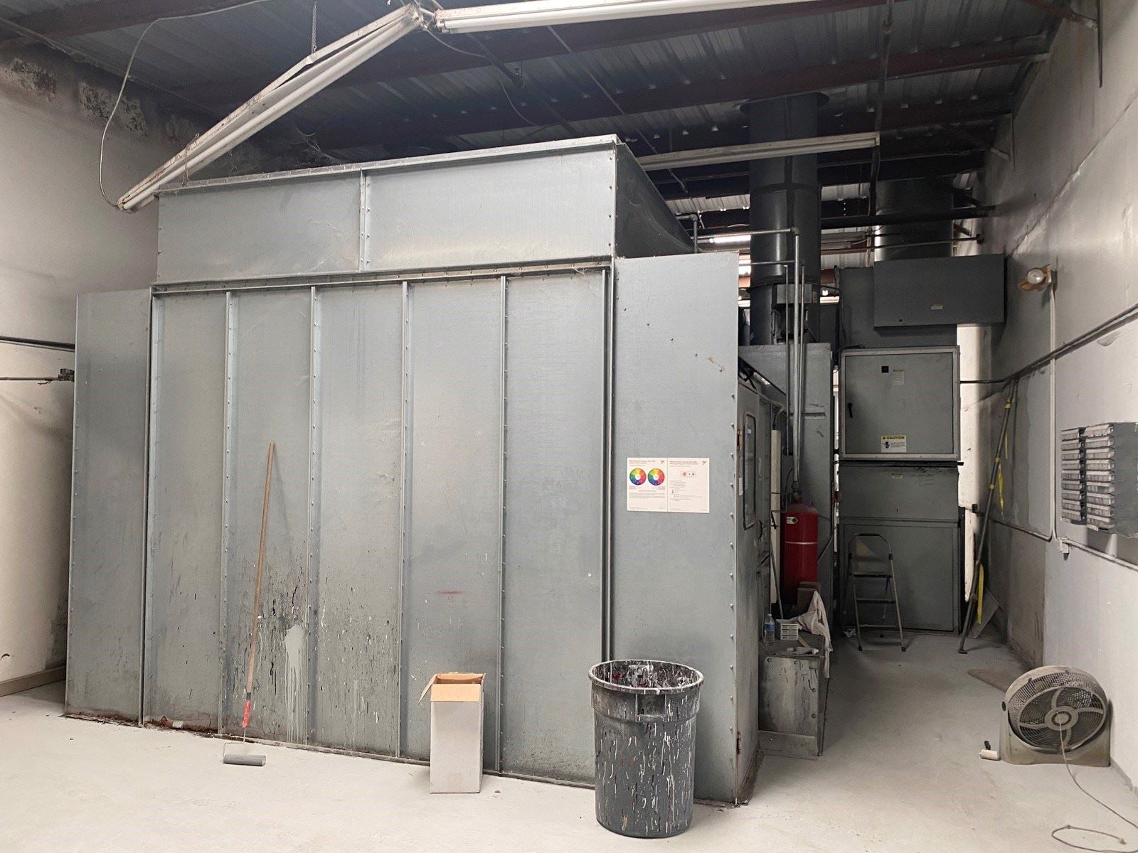 1500 53rd - paint booth photo