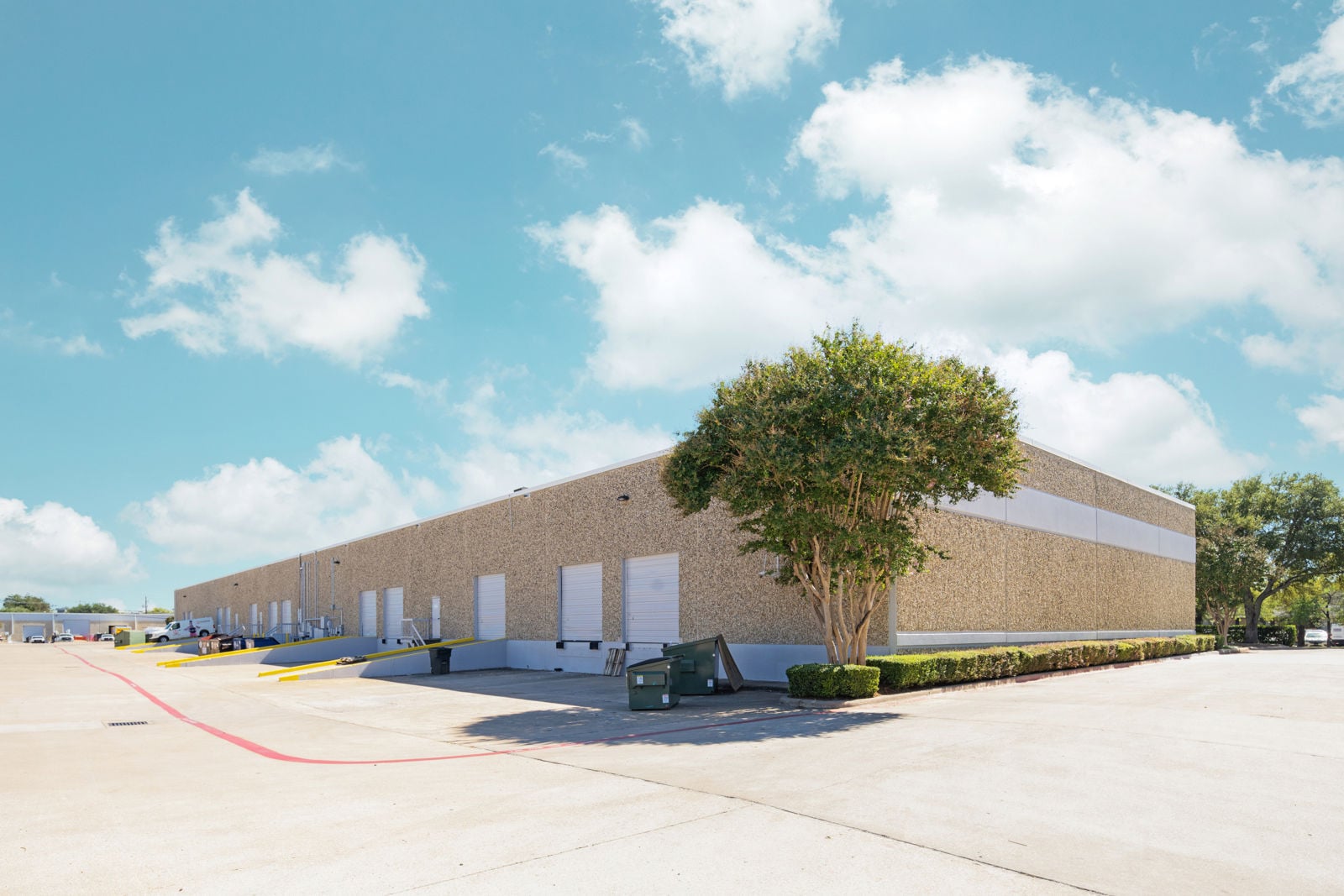 2120DentonDr_2022_PropertyPhoto_br46144 6