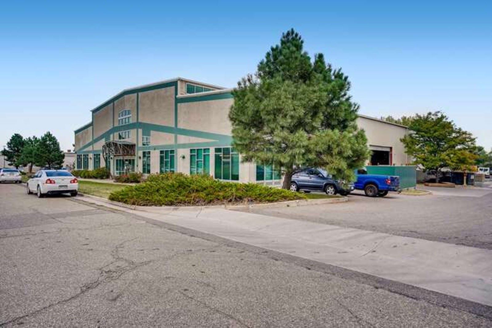 6270 Joyce Drive Arvada CO-small-002-001-Exterior FrontEdit-666x444-72dpi