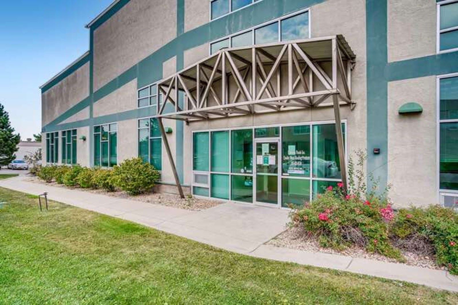 6270 Joyce Drive Arvada CO-small-005-007-Exterior Front EntryEdit-666x444-72dpi