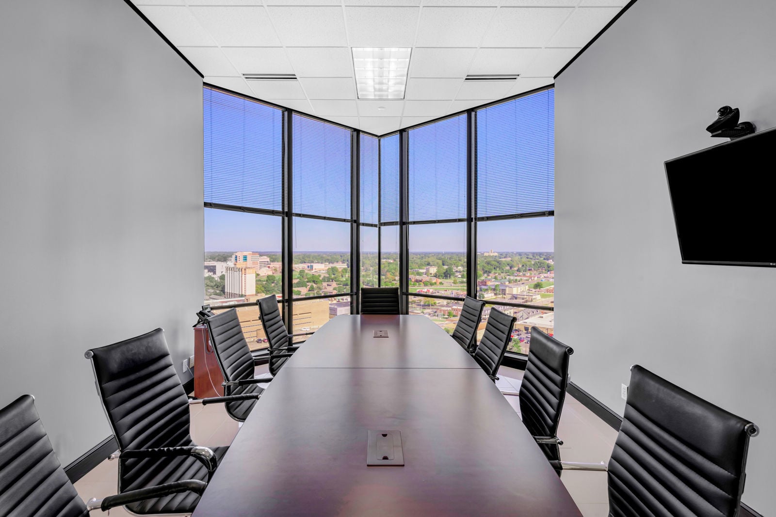 One Memphis Place - Interior