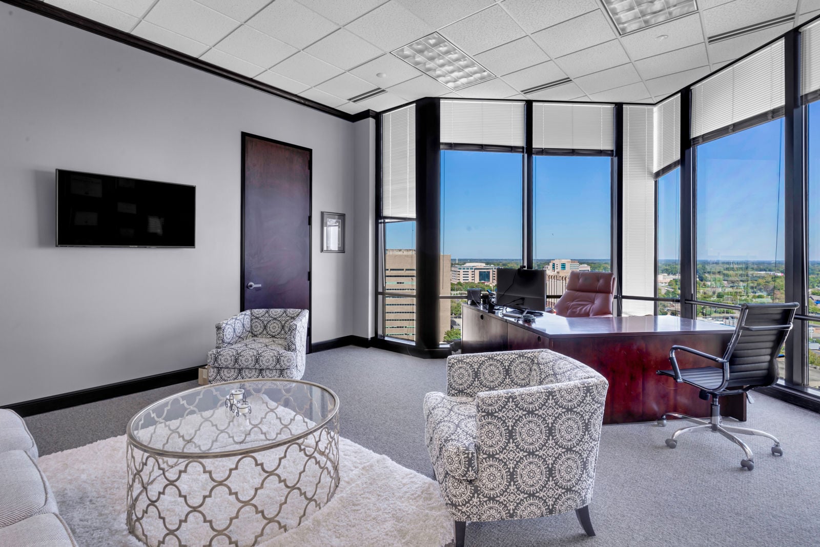 One Memphis Place - Interior