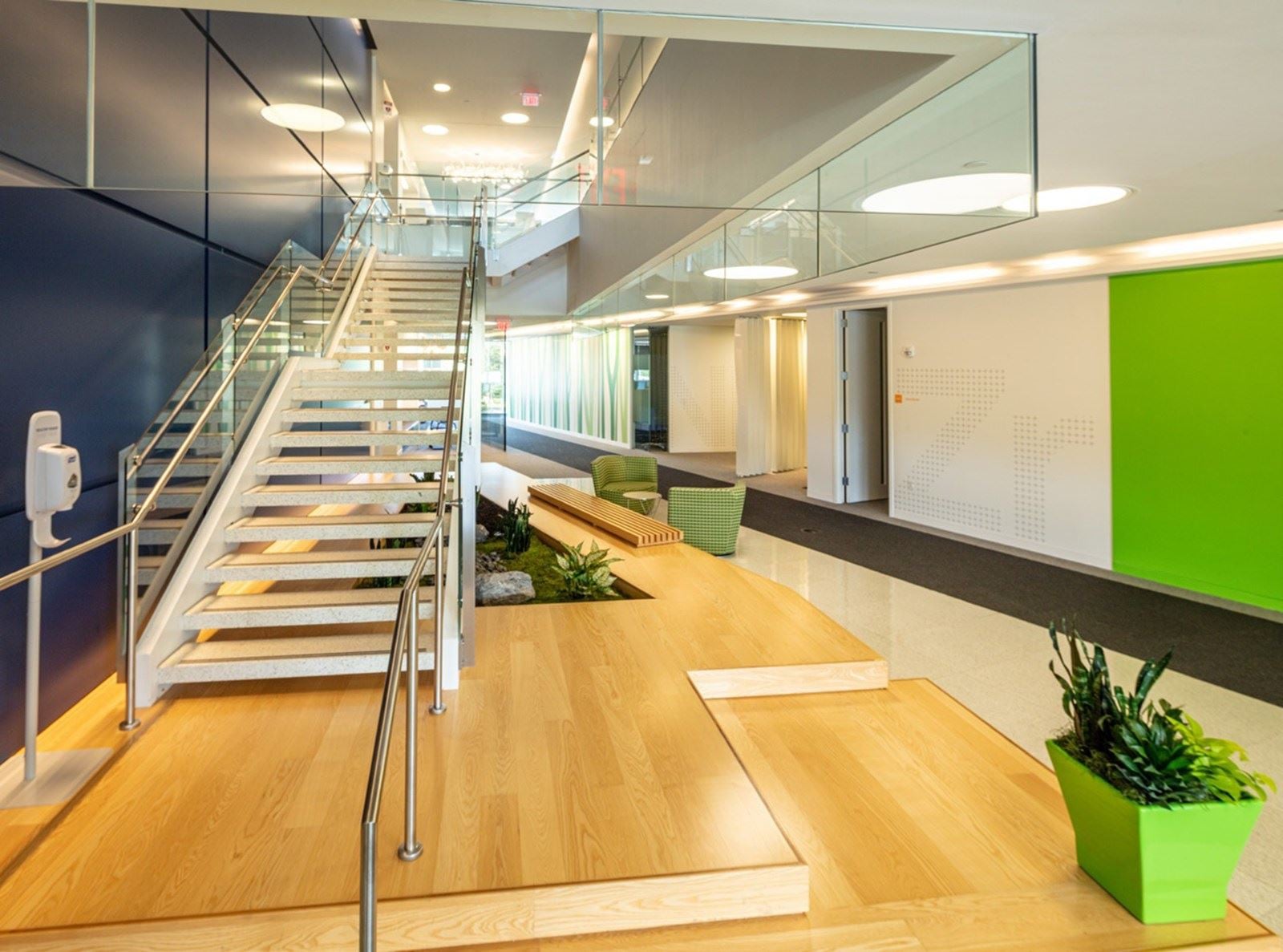 Lobby Entrance to 2nd Floor