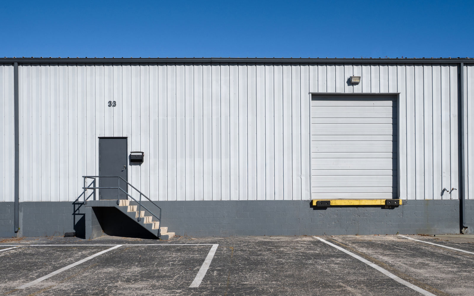 CBRE - 3811 University - 33-7669