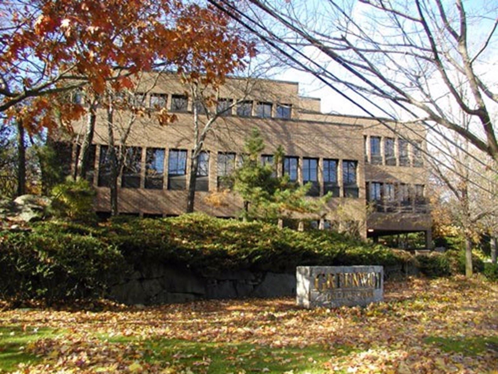 CT_Greenwich_51_Weaver_Street_NUM9_15687