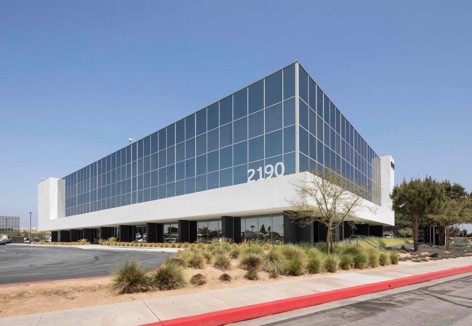 AXS18_EXT_022_reduced_2190