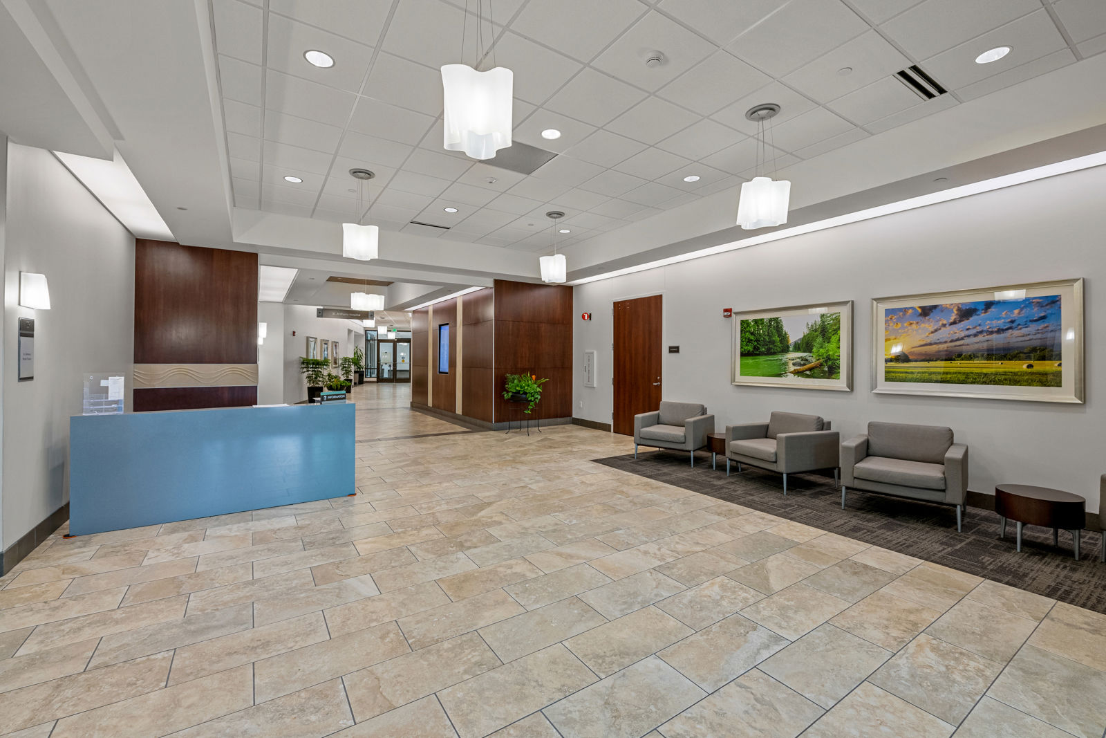 MuntzStudios-StAnthony MOB 2 main lobby-26