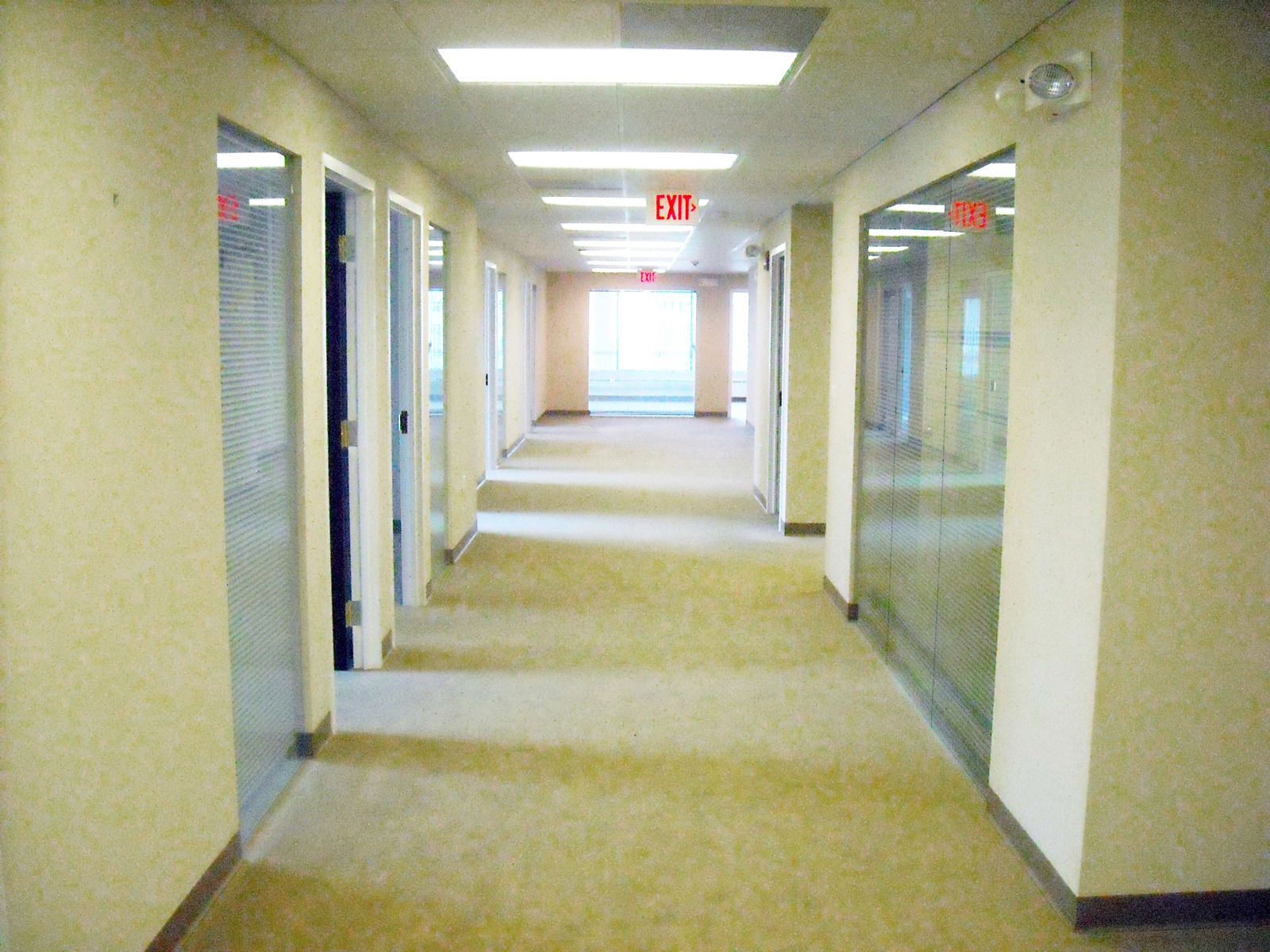 corridor_offices.JPG