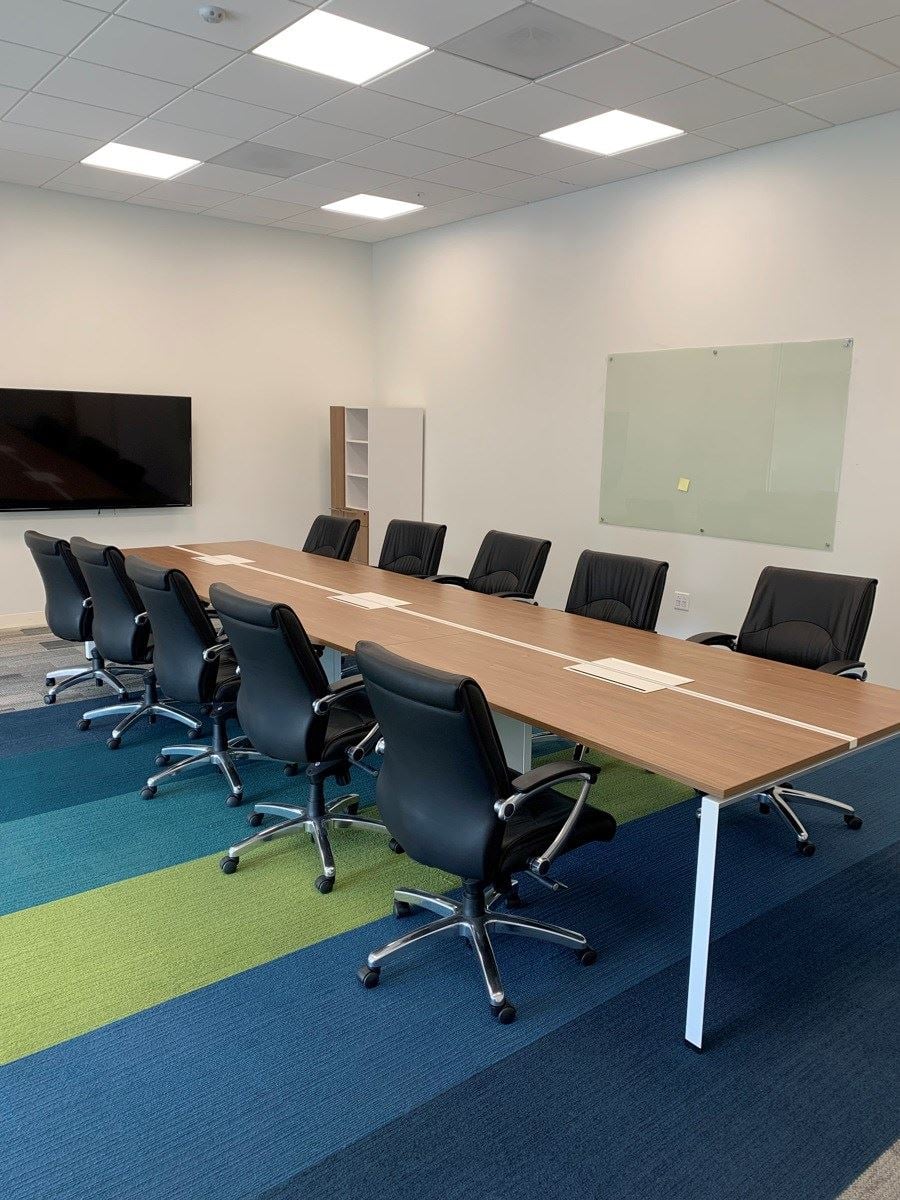 2728 Orchard - Conf. Room