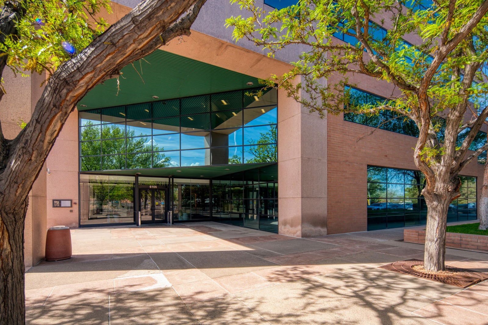 DSC06211_AuroraHDR-edit-ED