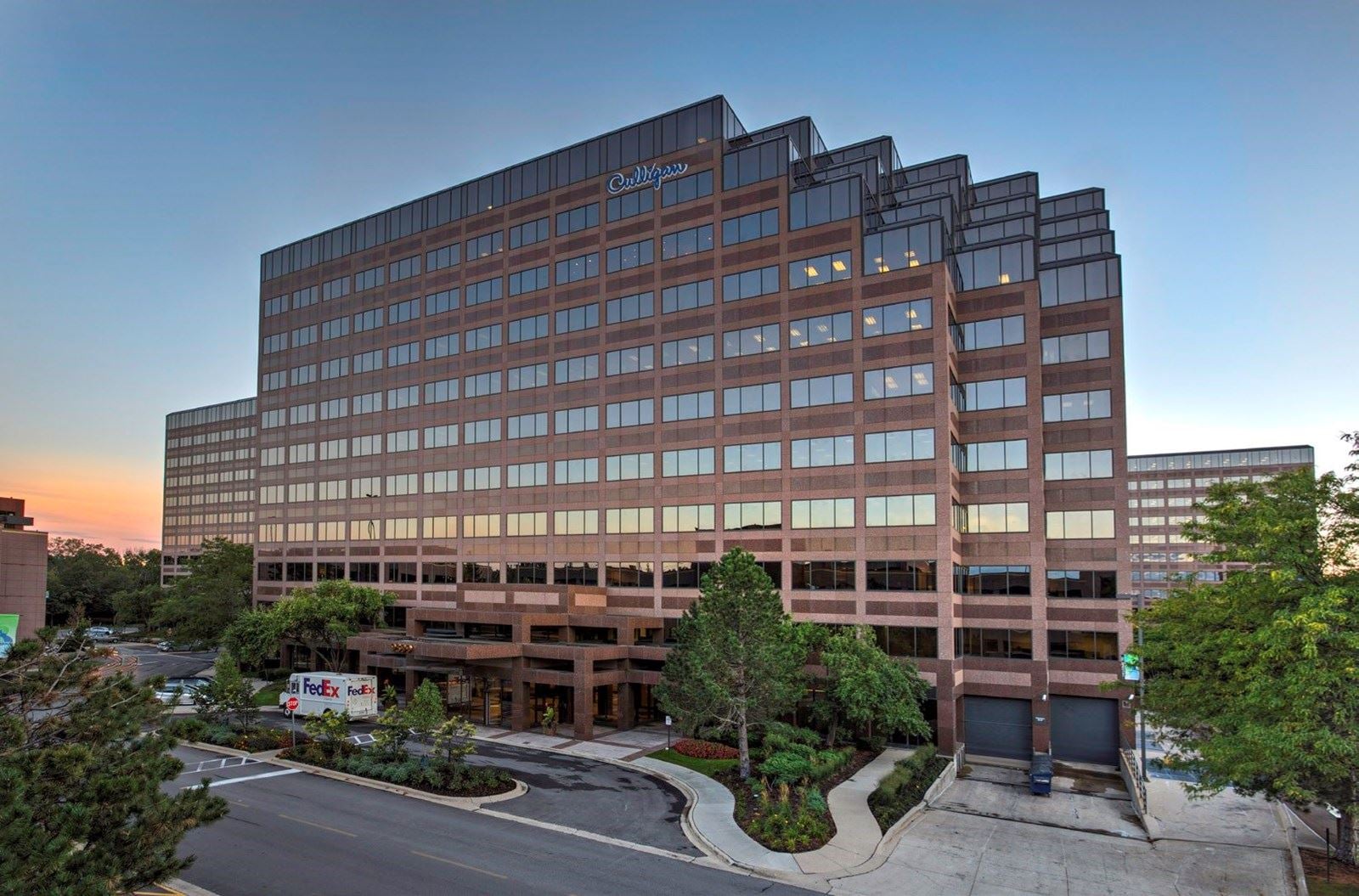 9377 W Higgins - Riverway