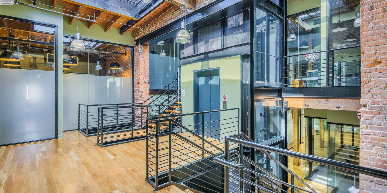 302-e-pettigrew-int-8015b-(ZF-0136-73289-1-072)