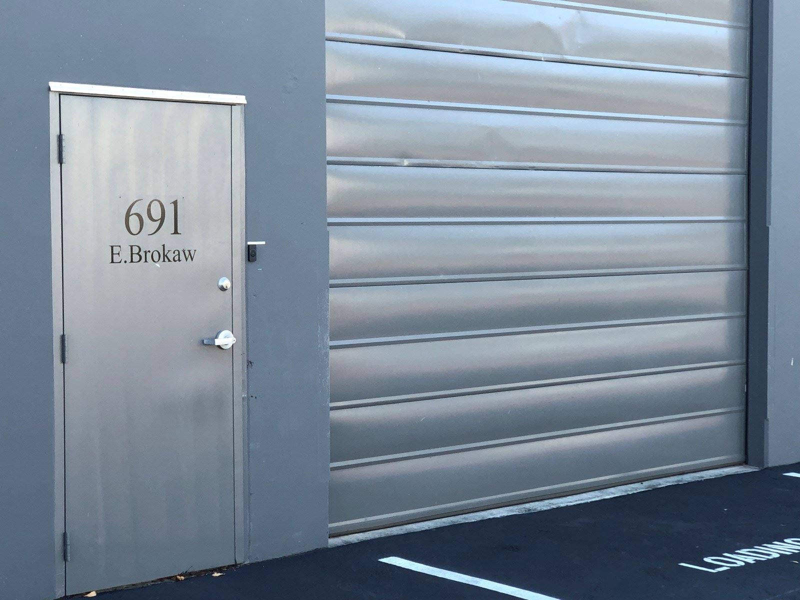 691 E Brokaw_Loading
