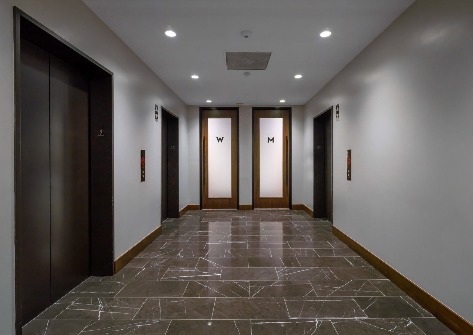 Travis Park Plaza 711 Navarro Street - Image 6