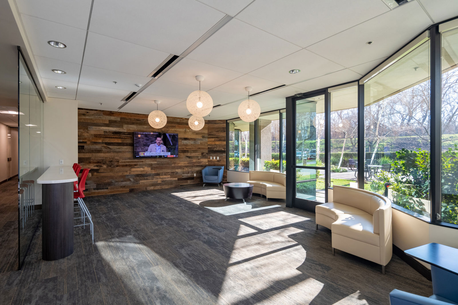 2150 River Plaza Dr_Interior_74A7480-HDR