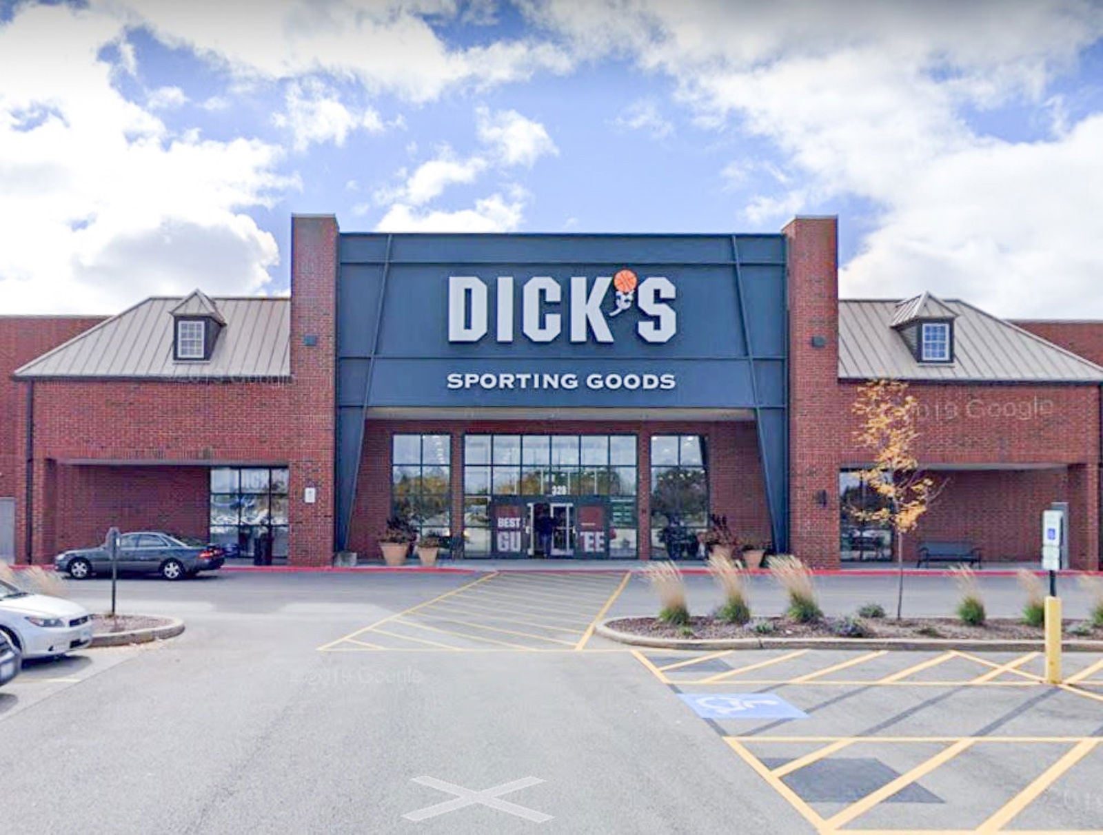 Dicks Bloomingdale-2