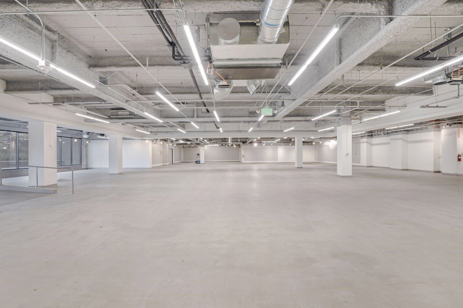 Suite G040 - Main area