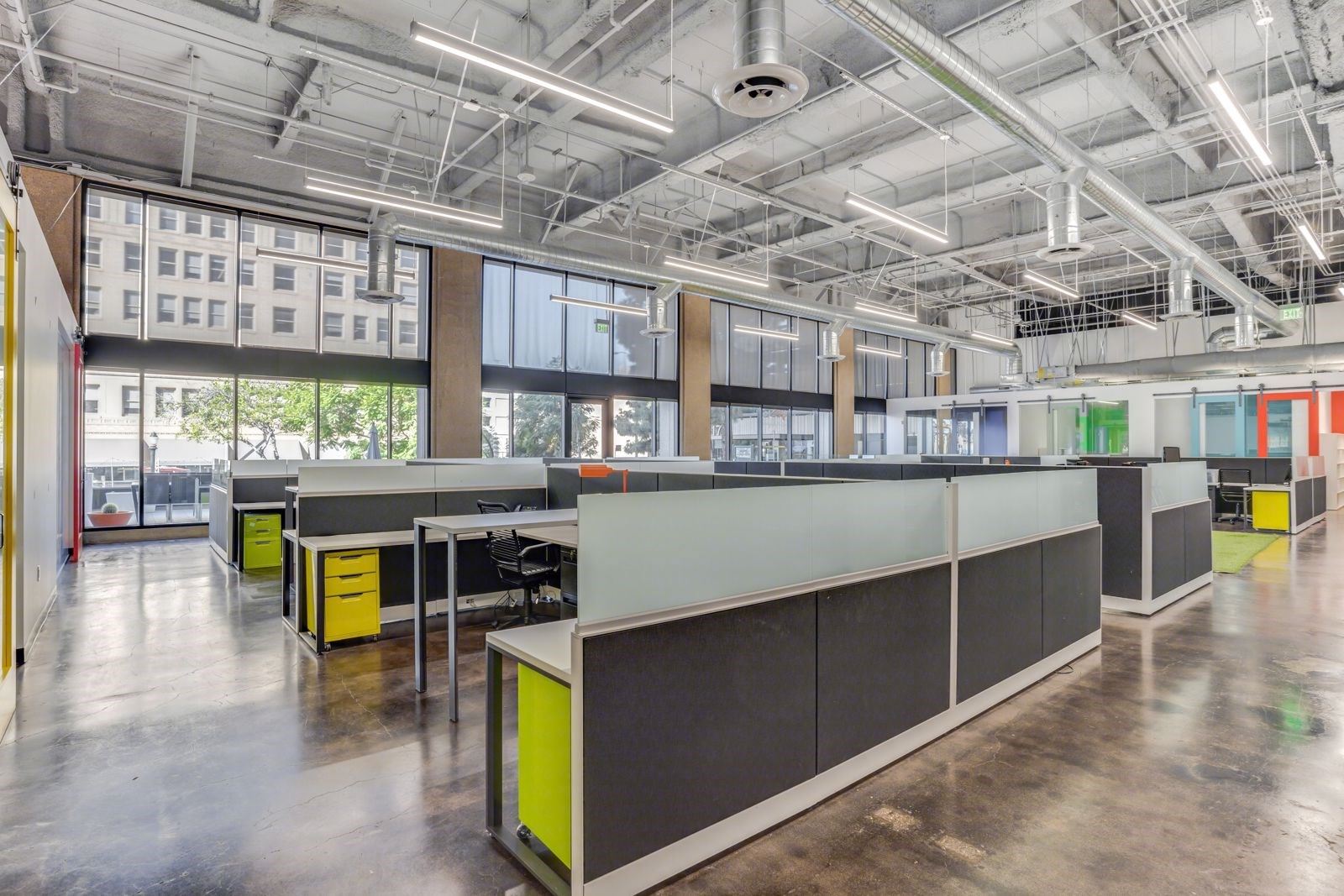 Suite 120 - Main Area