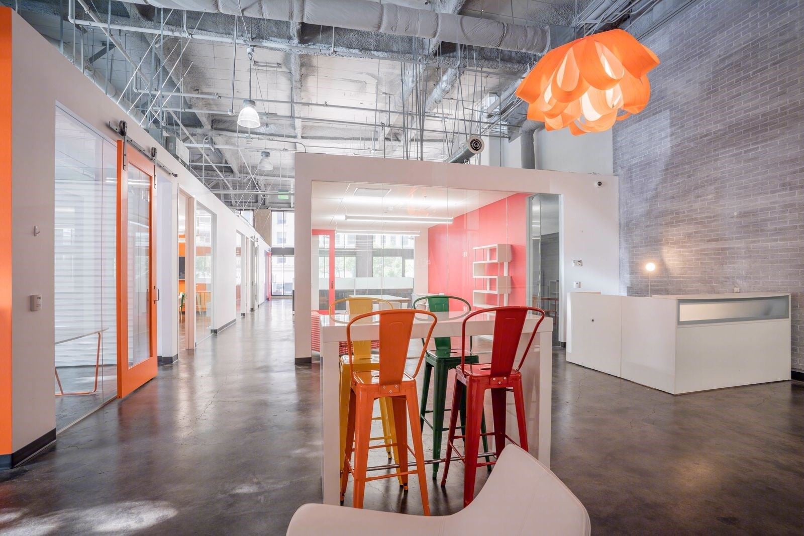 Suite 120 - Reception