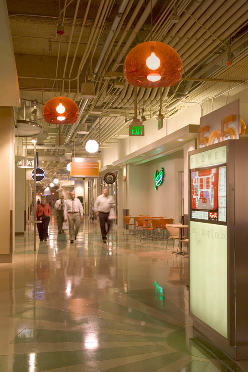 CNP Retail Level Corridor