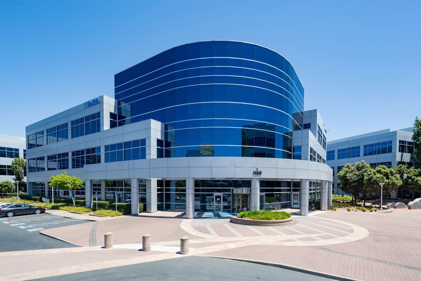 Daytime_Britannia Oyster Pt_Bldg 1140_Q5A7331