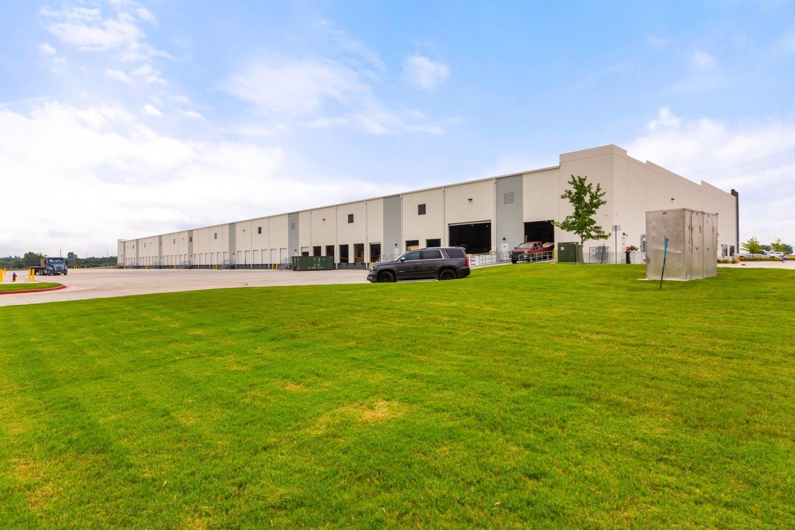 CrossPoint - Bldg 3 - SW Corner