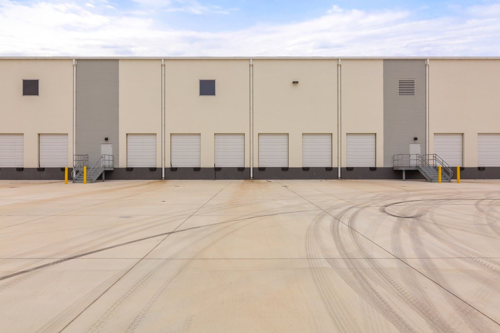 CrossPoint - Bldg 3 - Truck Court 3