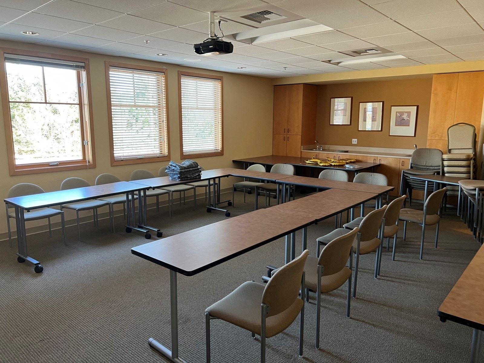 IMG_5978_conference room