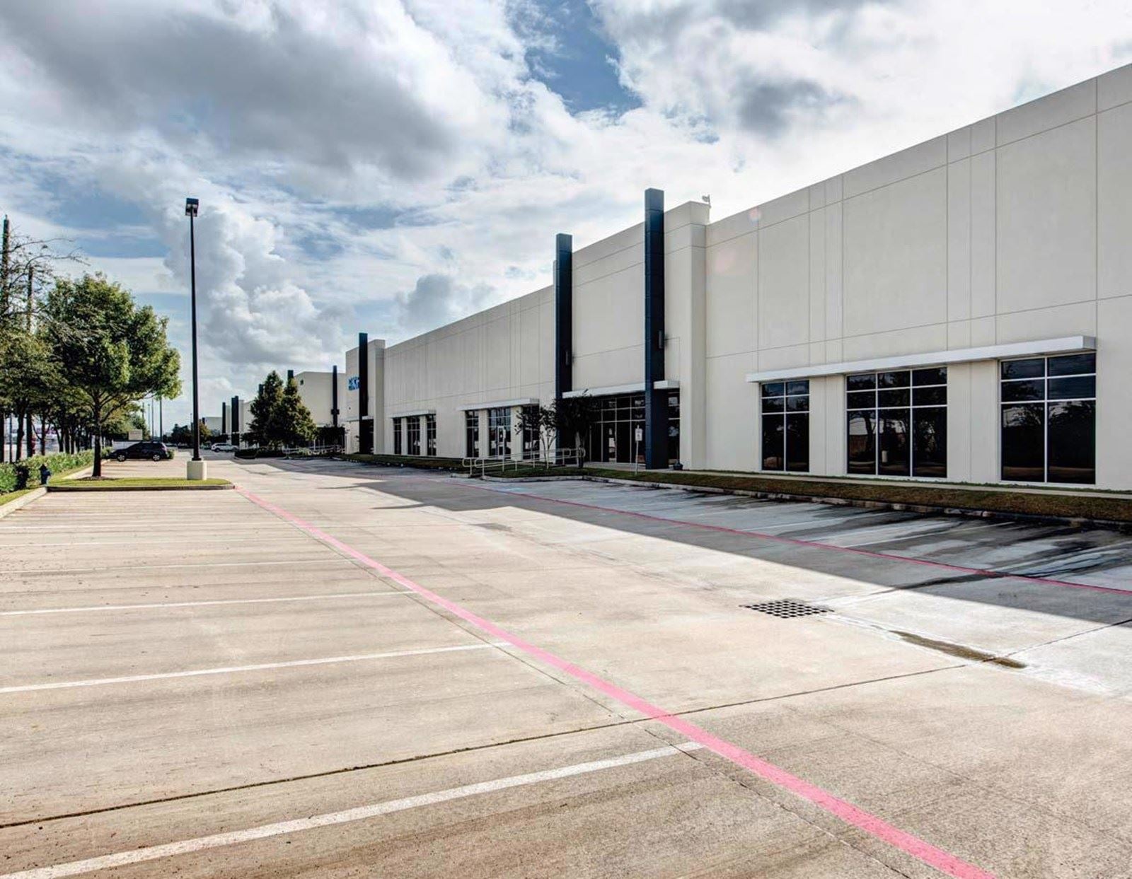 BA3_3423 N Sam Houston_304_27459sf