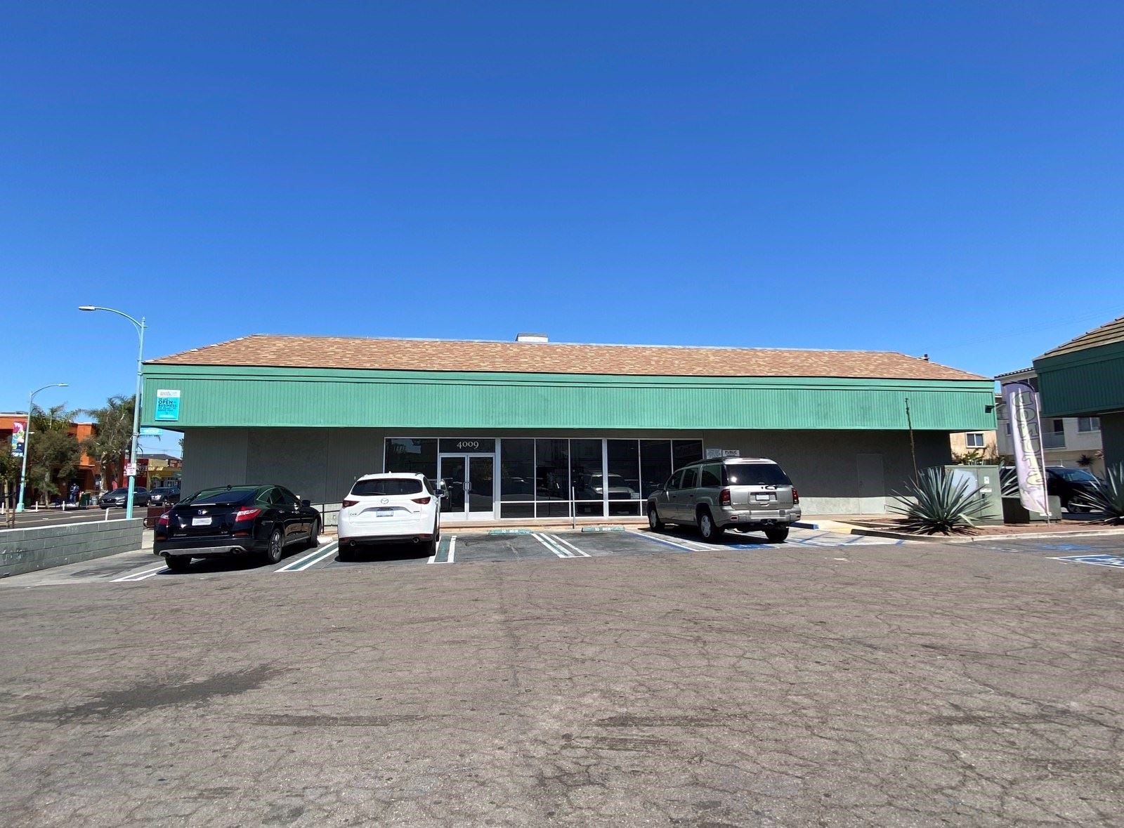 4009 30th Street_Bro