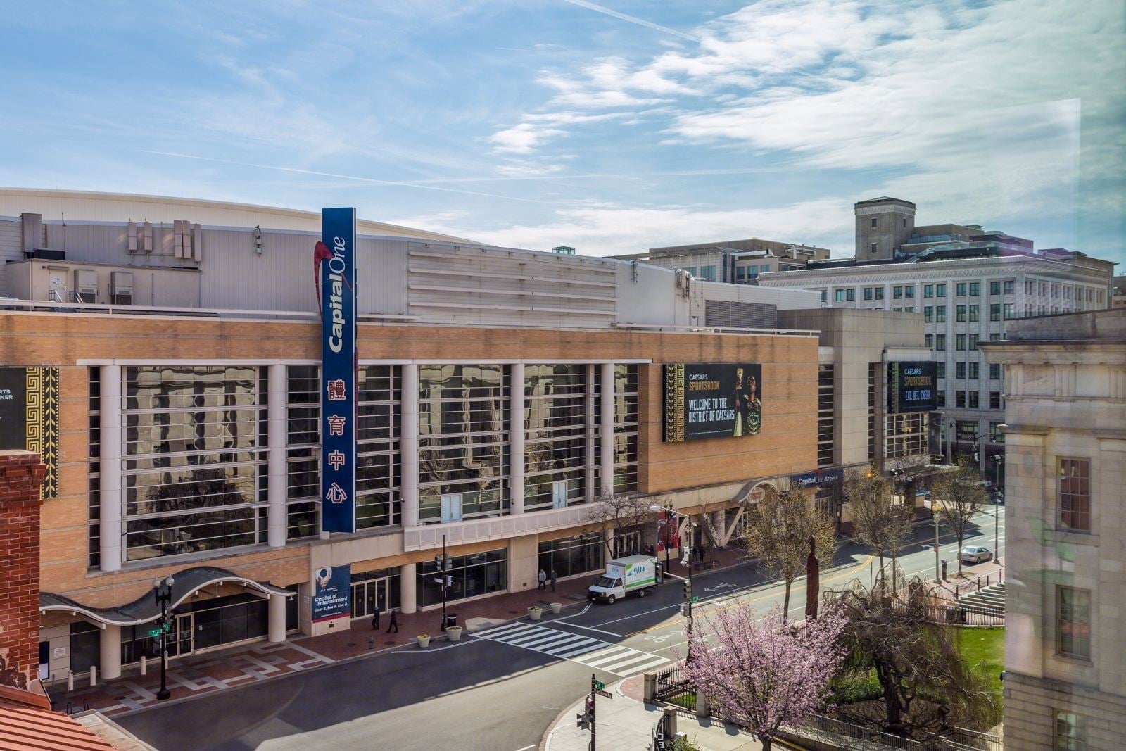 3L1A9427 - Outdoor Image