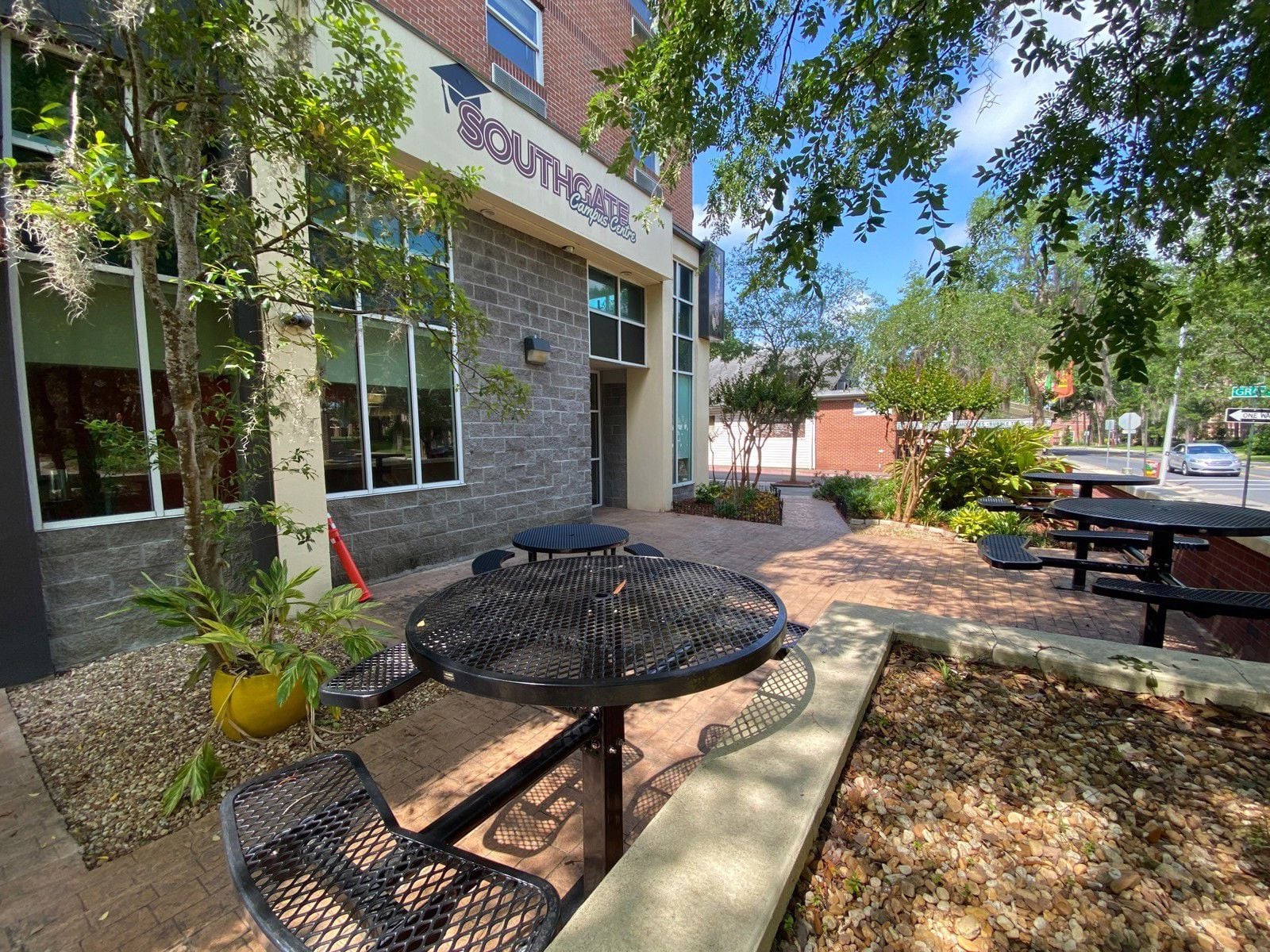 Southgate Campus Centre 675 West Jefferson Street - Image 4