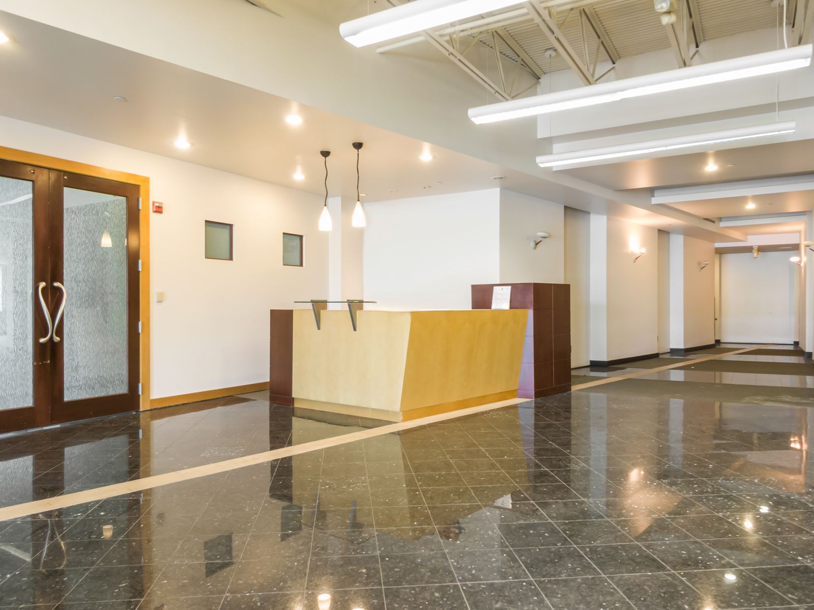 10545---Interiors-2_bad makeover