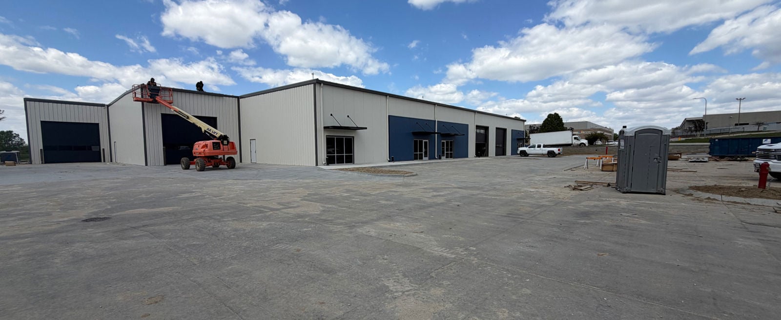 New Olive Street Flex Building + Outside Storage 10811 Olive Street - Image 3
