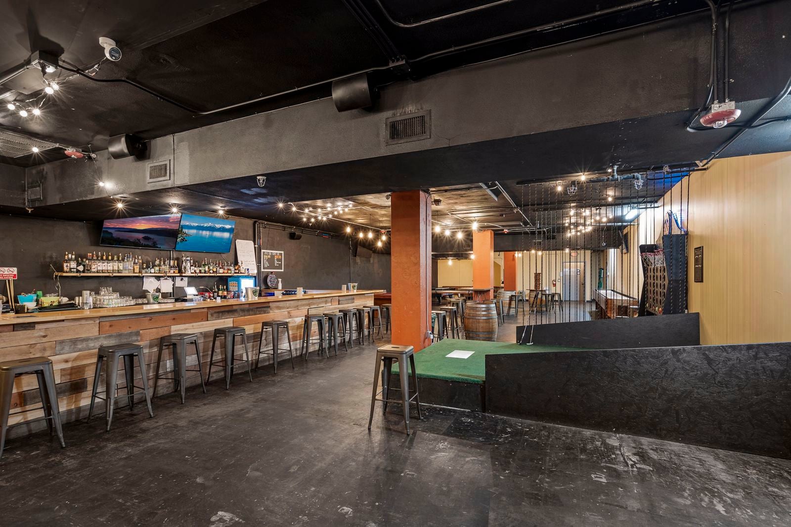 Reno Axe & Social 