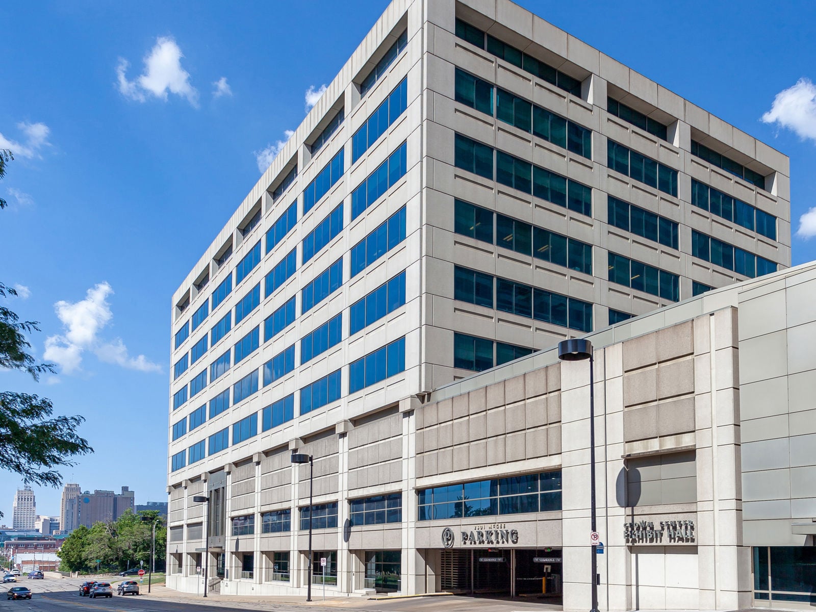 2301_McGee_KCMO_for_CBRE_by_ArchPhotoKC-1