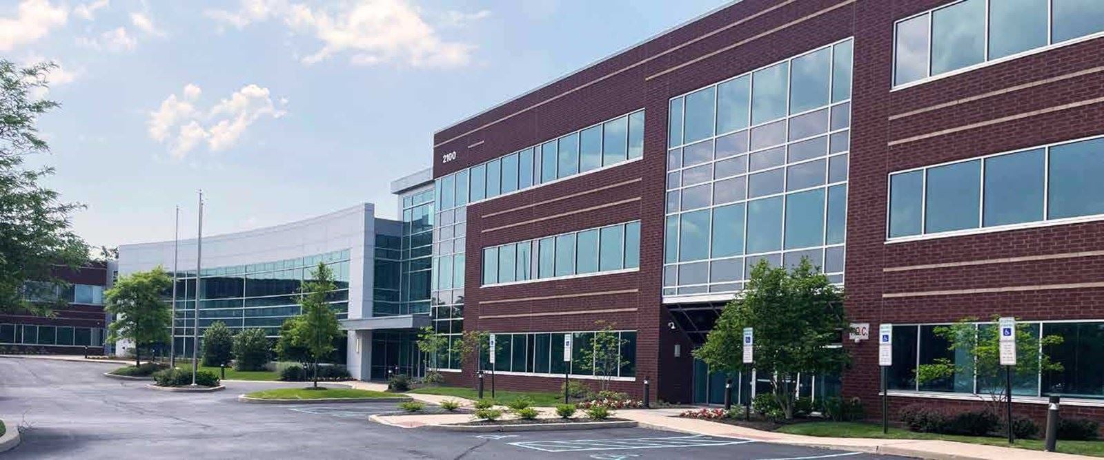 The_Junction_at_Pennbrook_Station_01