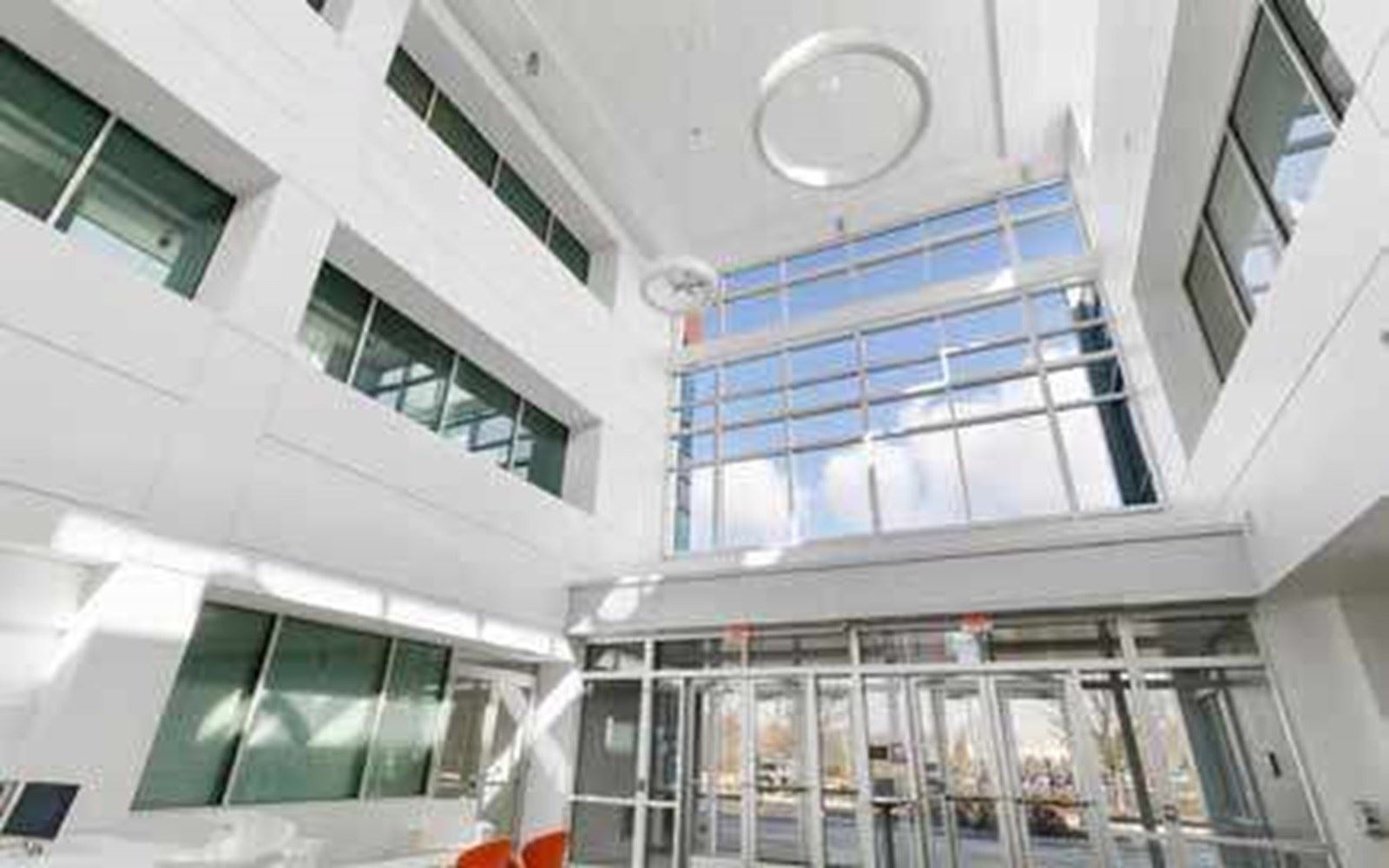 The_Junction_at_Pennbrook_Station_06