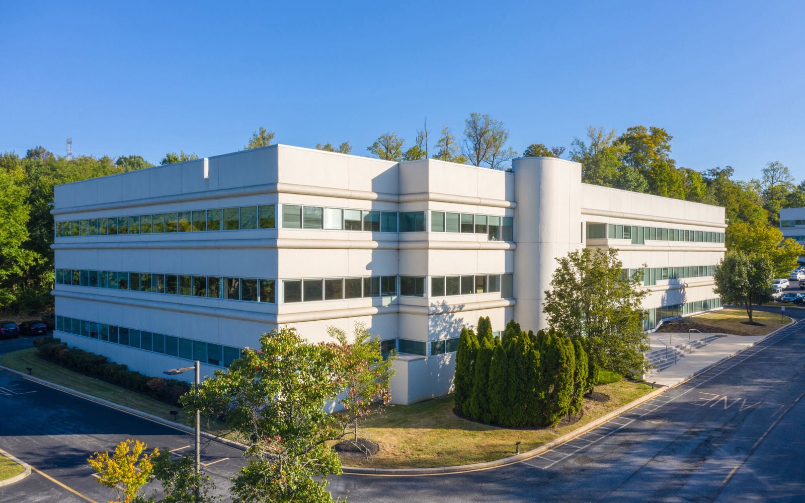 501 Carr - Building Photo