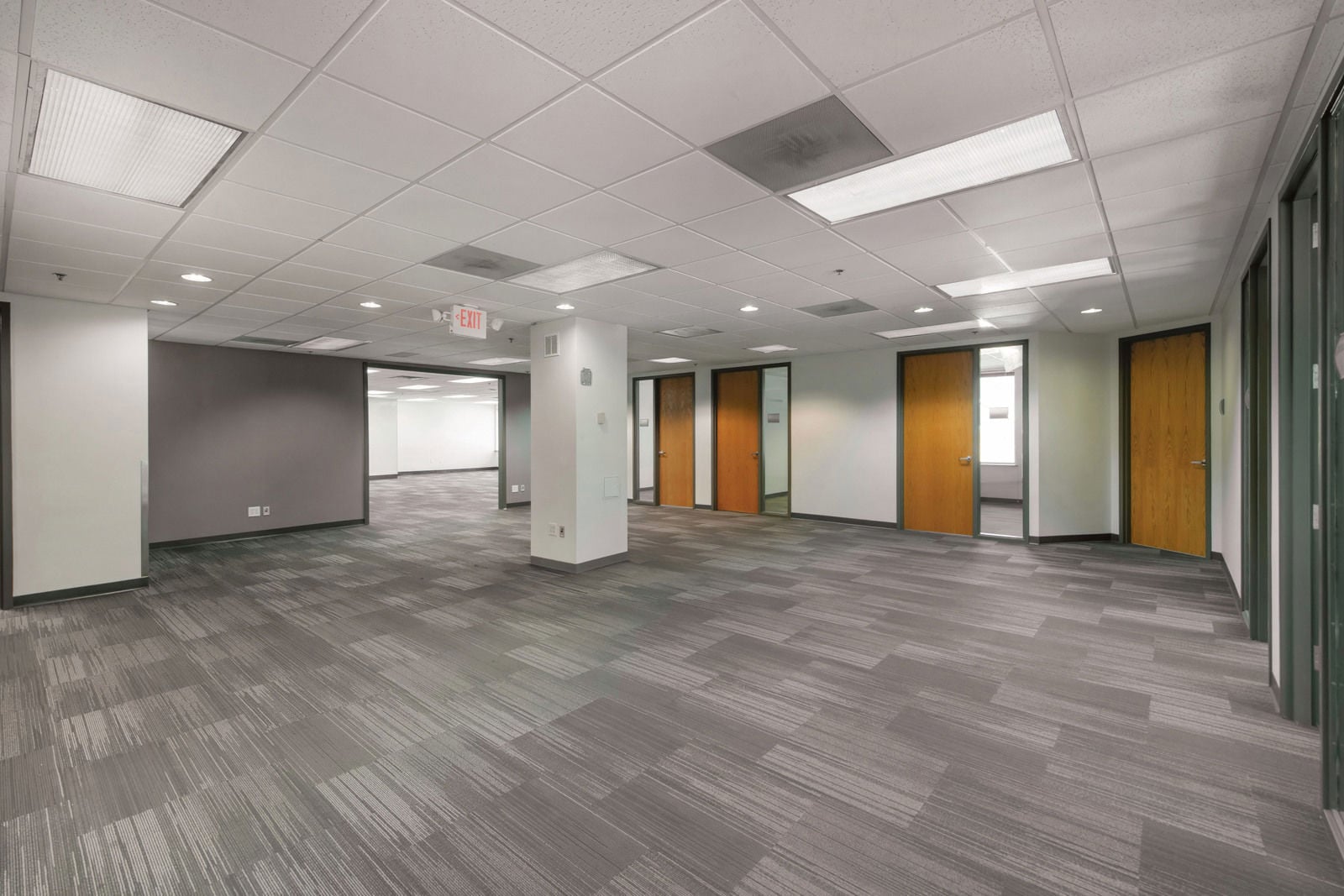 200 W Franklin interior_0668