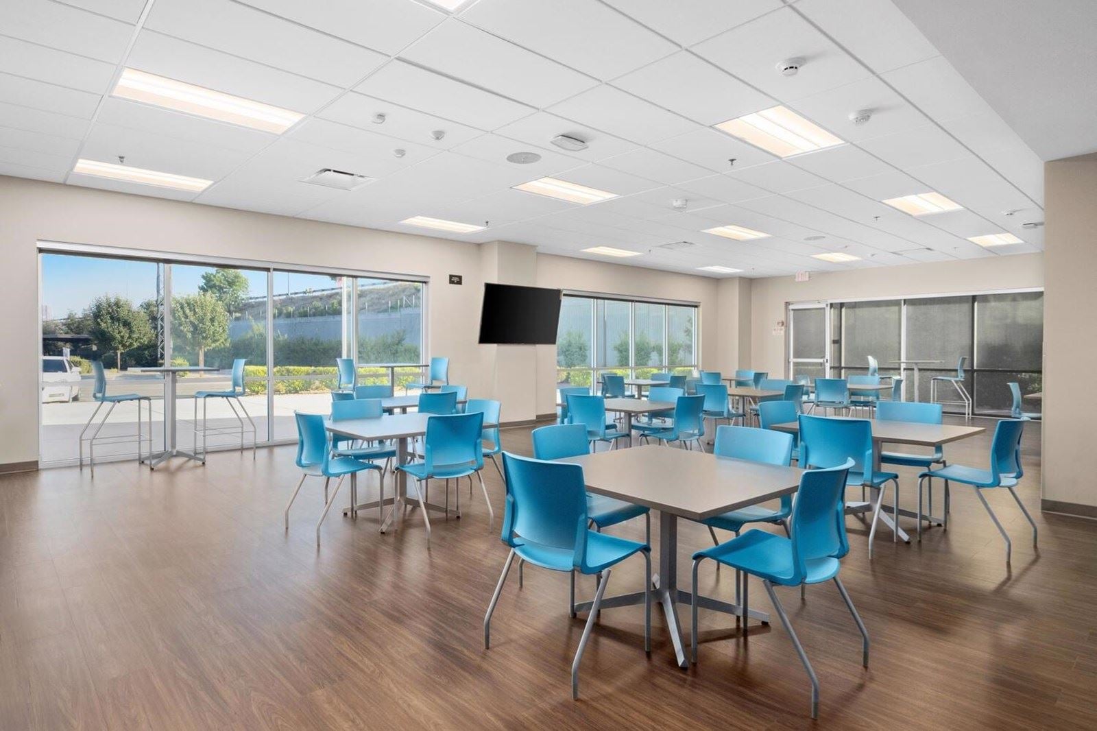 247 E Nees Ave Fresno CA 93720-large-010-017-Dining Room-1500x1000-72dpi...