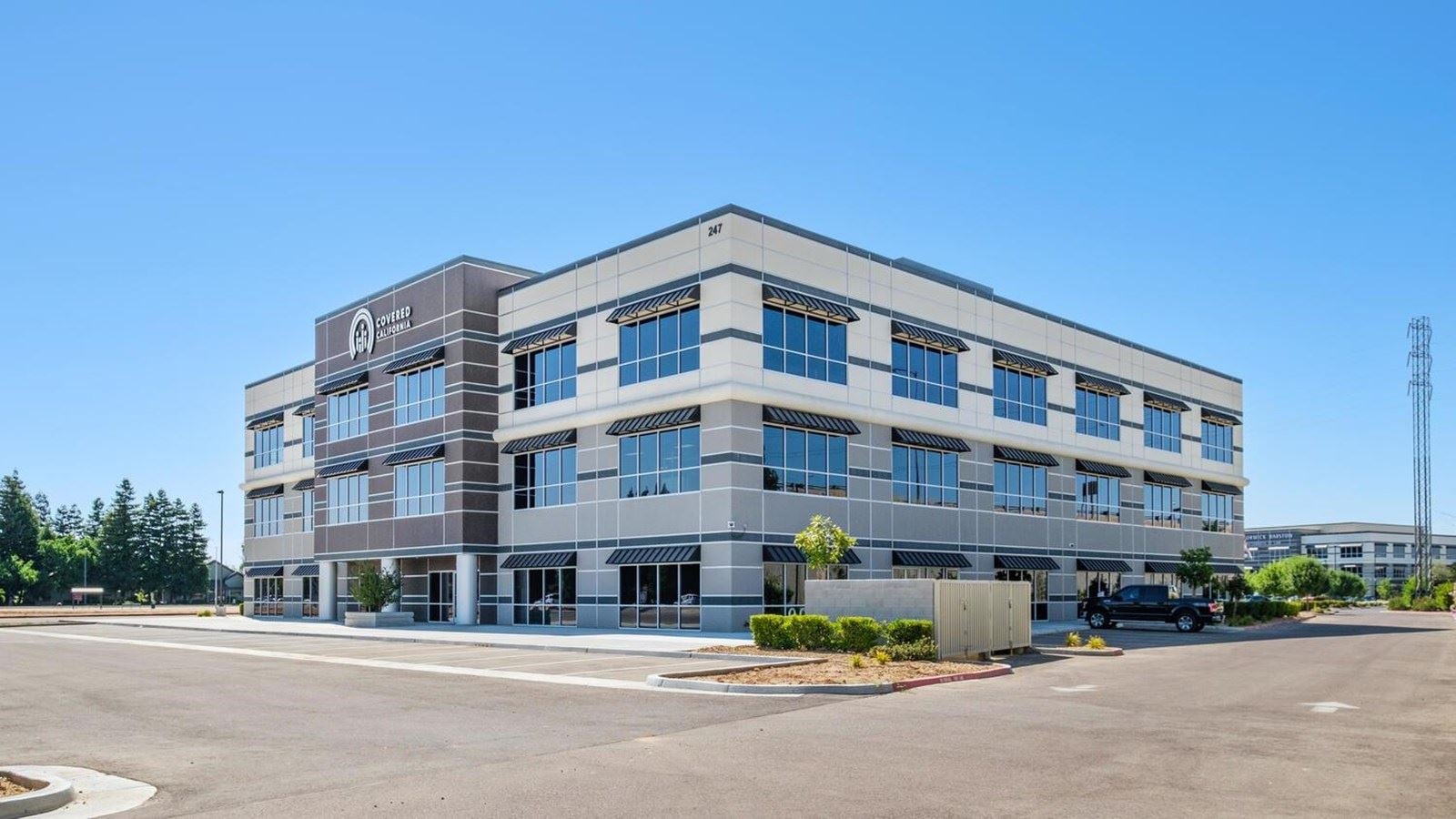 247 E Nees Ave Fresno CA 93720-large-005-006-Commercial Building-1500x84...