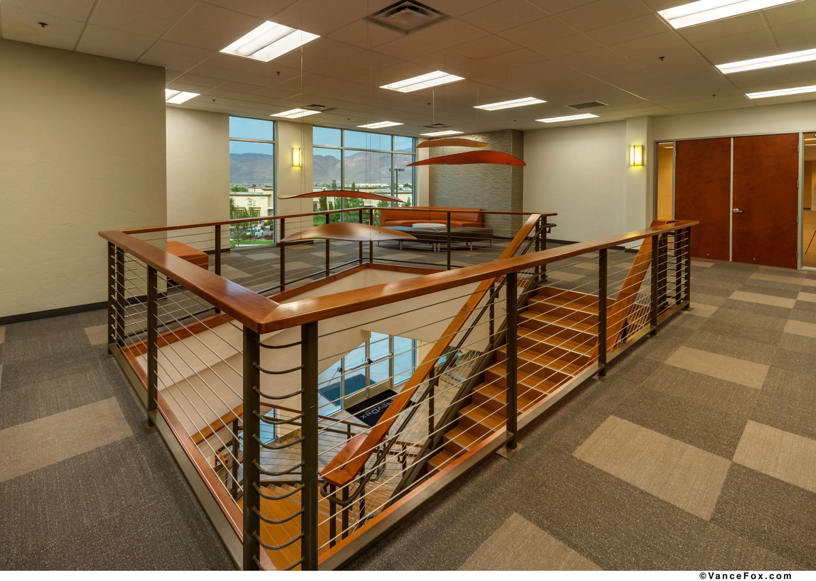 10615 Professional - Interior 