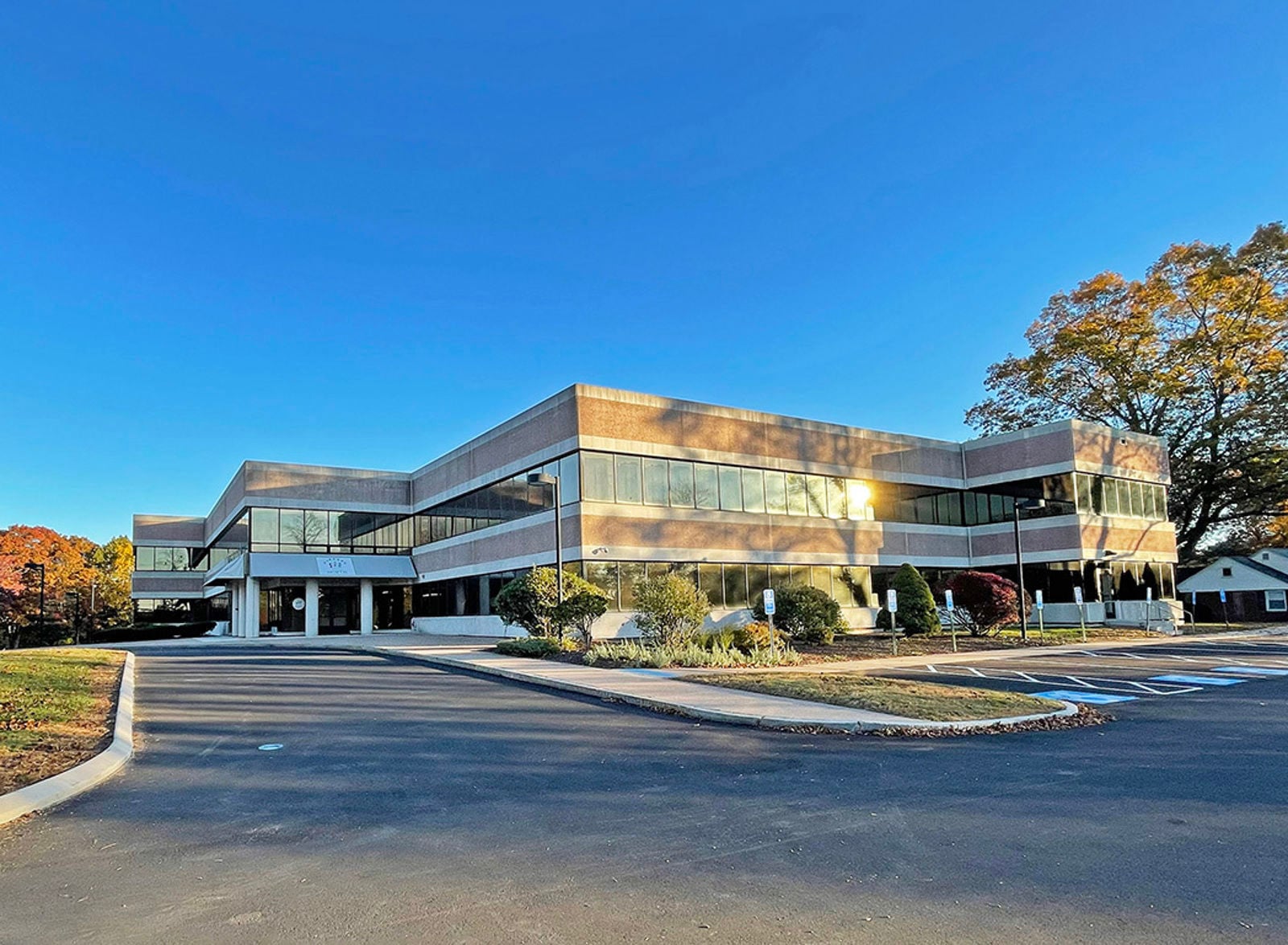 525 Brook Street - Image 1