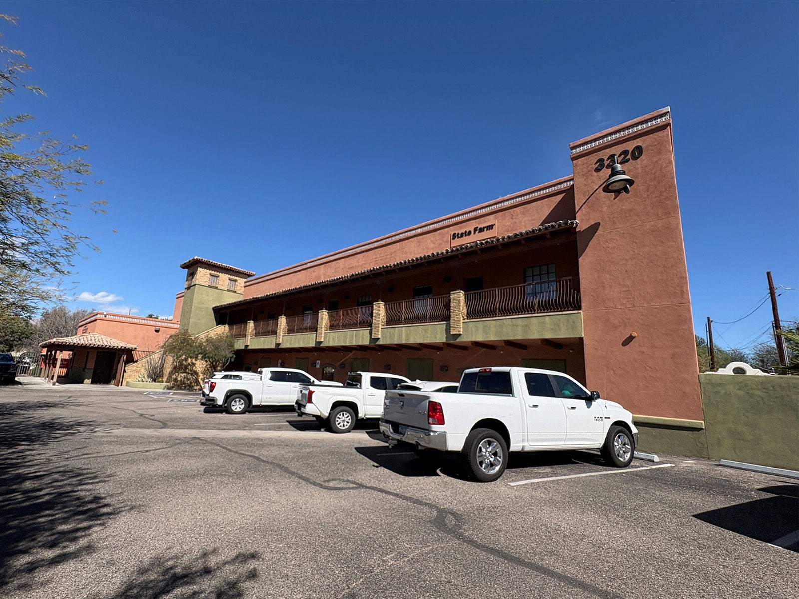 3320 N Country Club - Cover